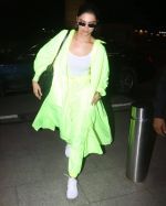 Deepika Padukone Spotted At Aiport on 10th June 2019 (1)_5d022fb1cc229.jpg