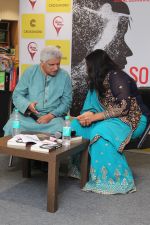 Javed Akhtar At The Launch Of Author Sonal Sonkavde 2nd Book _SO WHAT_ on 10th June 2019 (10)_5d0240466f75d.jpg