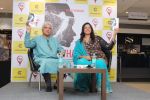 Javed Akhtar At The Launch Of Author Sonal Sonkavde 2nd Book _SO WHAT_ on 10th June 2019 (24)_5d0240652e4e5.jpg