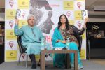 Javed Akhtar At The Launch Of Author Sonal Sonkavde 2nd Book _SO WHAT_ on 10th June 2019 (26)_5d0240687dc3a.jpg