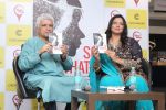 Javed Akhtar At The Launch Of Author Sonal Sonkavde 2nd Book _SO WHAT_ on 10th June 2019 (30)_5d02406f52f1a.jpg
