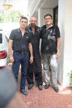 Sanjay Dutt spotted at Anand Pandit_s house in juhu on 15th June 2019 (42)_5d07447ac26a4.JPG