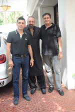 Sanjay Dutt spotted at Anand Pandit_s house in juhu on 15th June 2019 (45)_5d074487a674e.JPG