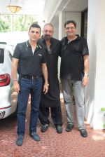 Sanjay Dutt spotted at Anand Pandit_s house in juhu on 15th June 2019 (47)_5d074491c3c15.JPG