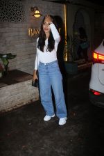 Malvika Mohanan spotted at bayroute in juhu on 18th June 2019 (3)_5d09d80037c5b.JPG