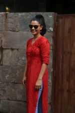 Saiyami Kher spotted at bandra on 18th June 2019 (17)_5d09d76a137d9.jpg