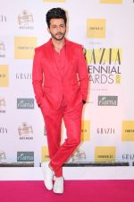 Dheeraj Dhoopar at the Red Carpet of 1st Edition of Grazia Millennial Awards on 19th June 2019 (31)_5d0b32a644f6e.jpg