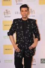 Karan Johar at the Red Carpet of 1st Edition of Grazia Millennial Awards on 19th June 2019 (19)_5d0b331353d58.jpg