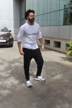 Varun Dhawan spotted at andheri on 20th June 2019 (26)_5d0c8c45a6a6d.JPG