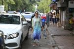 Kiara Advani spotted at bandra on 22nd June 2019 (3)_5d0f30c61820e.jpg