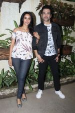 Tusshar Kapoor, Mallika Sherawat at the Screening of Alt Balaji_s new web series Boo Sabki Phategi in sunny sound juhu on 25th June 2019 (31)_5d13176619aae.jpg