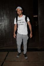 Vatsal Seth spotted at gym in juhu on 25th June 2019 (6)_5d1316a9b1269.JPG