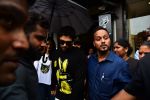 Allu Arjun spotted at Bastian bandra on 30th June 2019 (26)_5d19b7383fb4e.jpg