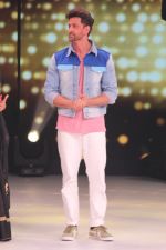 Hrithik Roshan on the sets of colors Dance Deewane in filmcity on 2nd July 2019 (55)_5d1c5044d989a.jpg