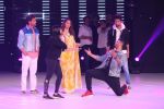 Hrithik Roshan, Madhuri Dixit on the sets of colors Dance Deewane in filmcity on 2nd July 2019 (79)_5d1c50b6e052c.jpg