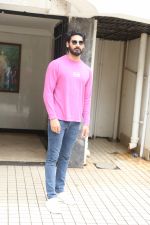 Ahan Shetty spotted at khar gymkhana on 6th July 2019 (23)_5d21ad76c4344.jpg