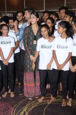 Hrithik Roshan, Mrunal Thakur at the promotion of film super 30 and dances with underprivileged kids from NGO Dance out of poverty on 9th July 2019 (12)_5d25962789087.JPG