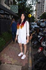 Adah Sharma spotted at Bombay salad in bandra on 18th July 2019 (17)_5d3169caca0a1.JPG