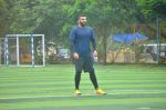 Arjun Kapoor spotted playing football at Juhu on 3rd Aug 2019 (2)_5d47d4467f671.JPG