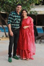 Akshay Kumar & Vidya Balan at the media interactions for film Mission Mangal at Sun n Sand on 18th Aug 2019 (15)_5d5ba70eb49ad.jpg