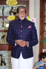 Amitabh Bachchan at the launch of Ndtv Banega Swasth India Season 6 in juhu on 19th Aug 2019 (59)_5d5ba5b860354.jpg