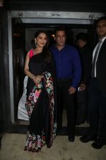 Madhuri Dixit, Salman Khan at the 25years celebration of Hum Apke hai Kaun at liberty cinema on 10th Aug 2019 (64)_5d5b99cec4776.jpg