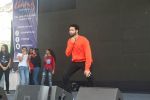 Siddhant Chaturvedi at the umang festival at Mithibai College in vile Parle on 19th Aug 2019 (12)_5d5ba559275c7.JPG