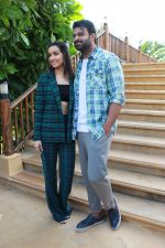 Prabhas and Shraddha Kapoor spotted promoting their upcoming movie Saaho in JW Marriott on 20th Aug 2019 (32)_5d5cf5c90542e.jpg