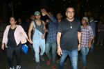 Varun Dhawan spotted at airport on 20th Aug 2019 (7)_5d5cf4be2dd43.JPG