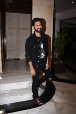 Vicky Kaushal at Manish Malhotra_s party at his home in bandra on 20th Aug 2019 (263)_5d5cfb1243c71.JPG