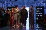 Hardik Pandya and Lisa Haydon walk the ramp at Lakme Fashion week 2019 for designer Amit Aggarwal on 21st Aug 2019 (2)_5d5e454f6ad37.JPG