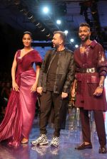 Hardik Pandya and Lisa Haydon walk the ramp at Lakme Fashion week 2019 for designer Amit Aggarwal on 21st Aug 2019 (22)_5d5e456174d4b.JPG
