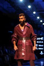 Hardik Pandya walk the ramp at Lakme Fashion week 2019 for designer Amit Aggarwal on 21st Aug 2019 (8)_5d5e4577ca8b8.JPG
