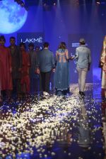 Model walk the ramp at Lakme Fashion Week 2019 Day 2 on 22nd Aug 2019 (1)_5d5f981c98a1e.JPG