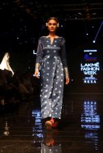 Model walk the ramp at Lakme Fashion Week 2019 Day 2 on 22nd Aug 2019 (32)_5d5f985d50448.JPG