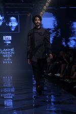 Model walk the ramp at Lakme Fashion Week 2019 Day 2 on 22nd Aug 2019 (44)_5d5f98a595582.JPG