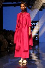 Model walk the ramp at Lakme Fashion Week 2019 Day 2 on 22nd Aug 2019 (72)_5d5f99196ee1a.JPG