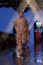 Model walk the ramp at Lakme Fashion Week 2019 Day 2 on 22nd Aug 2019 (74)_5d5f991e808d4.JPG