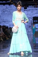 Model walk the ramp at Lakme Fashion Week 2019 Day 2 on 22nd Aug 2019 (76)_5d5f99029c3df.JPG