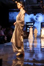 Model walk the ramp at Lakme Fashion Week 2019 Day 2 on 22nd Aug 2019 (87)_5d5f990106697.JPG