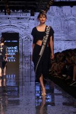 Model walk the ramp at Lakme Fashion Week 2019 Day 2 on 22nd Aug 2019 (87)_5d5f99220a70e.JPG