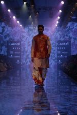Model walk the ramp for Gaurang Designer at Lakme Fashion Week Day 3 on 23rd Aug 2019 (47)_5d60f2d5b041f.JPG