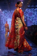 Model walk the ramp for Gaurang Designer at Lakme Fashion Week Day 3 on 23rd Aug 2019 (79)_5d60f323d00a9.JPG
