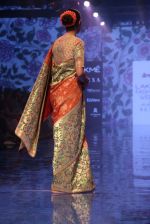 Model walk the ramp for Gaurang Designer at Lakme Fashion Week Day 3 on 23rd Aug 2019 (88)_5d60f33610339.JPG
