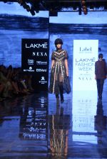 Model walk the ramp for Ritu Kumar at Lakme Fashion Week Day 3 on 23rd Aug 2019 (20)_5d60f2b7bf9a2.JPG