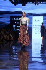 Model walk the ramp for Ritu Kumar at Lakme Fashion Week Day 3 on 23rd Aug 2019 (210)_5d60f47dc5e2b.JPG