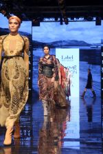 Model walk the ramp for Ritu Kumar at Lakme Fashion Week Day 3 on 23rd Aug 2019 (290)_5d60f57081f80.JPG