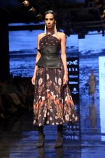 Model walk the ramp for Ritu Kumar at Lakme Fashion Week Day 3 on 23rd Aug 2019 (45)_5d60f2f250917.JPG