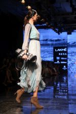 Model walk the ramp for Ritu Kumar at Lakme Fashion Week Day 3 on 23rd Aug 2019 (54)_5d60f309aca92.JPG