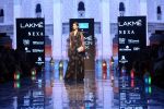 Rakul Preet Singh walk the ramp for Nachiket Barve on Lakme Fashion Week Day 3 on 23rd Aug 2019 (396)_5d60f90221e2c.JPG